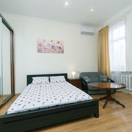 Apartment On Saksahanskoho Street Kyjev Exteriér fotografie