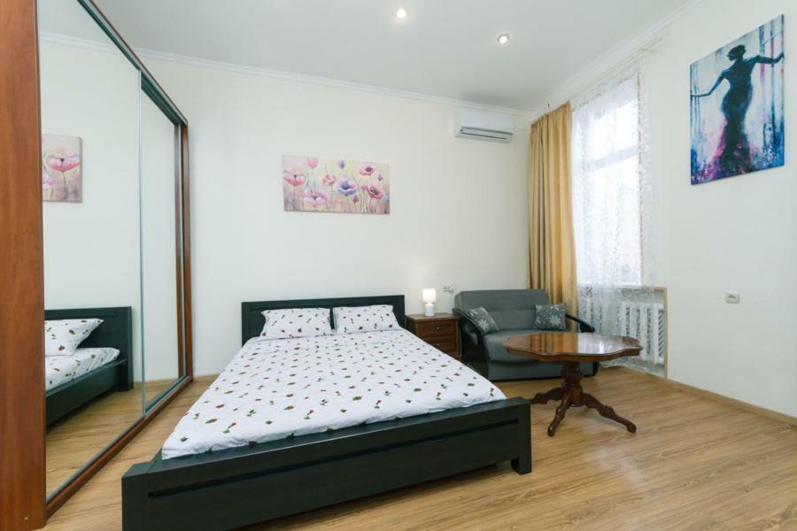 Apartment On Saksahanskoho Street Kyjev Exteriér fotografie